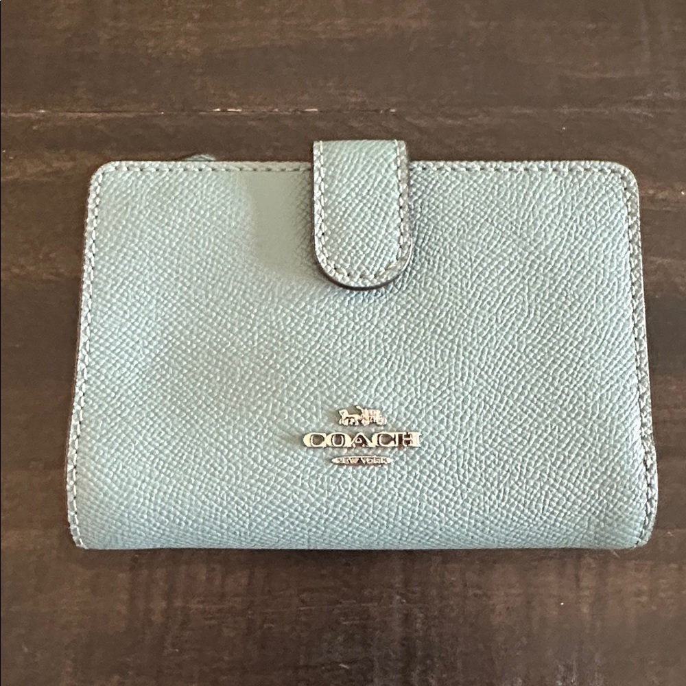 Coach Wallets - Picture 4 of 16